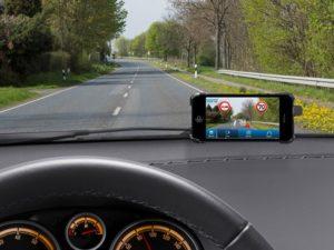 MyDriveAssist, l'assistant de conduite et régulateur de vitesse pour smartphone