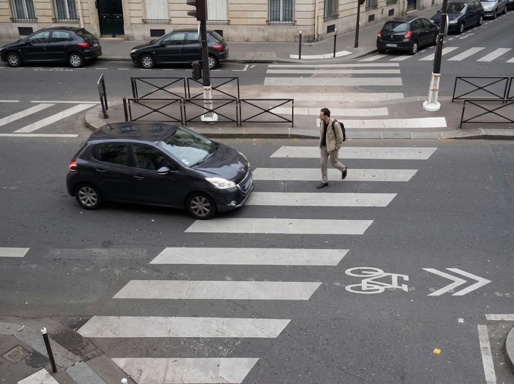 Refus de priorité piéton : Sanctions, amendes et retrait de points
